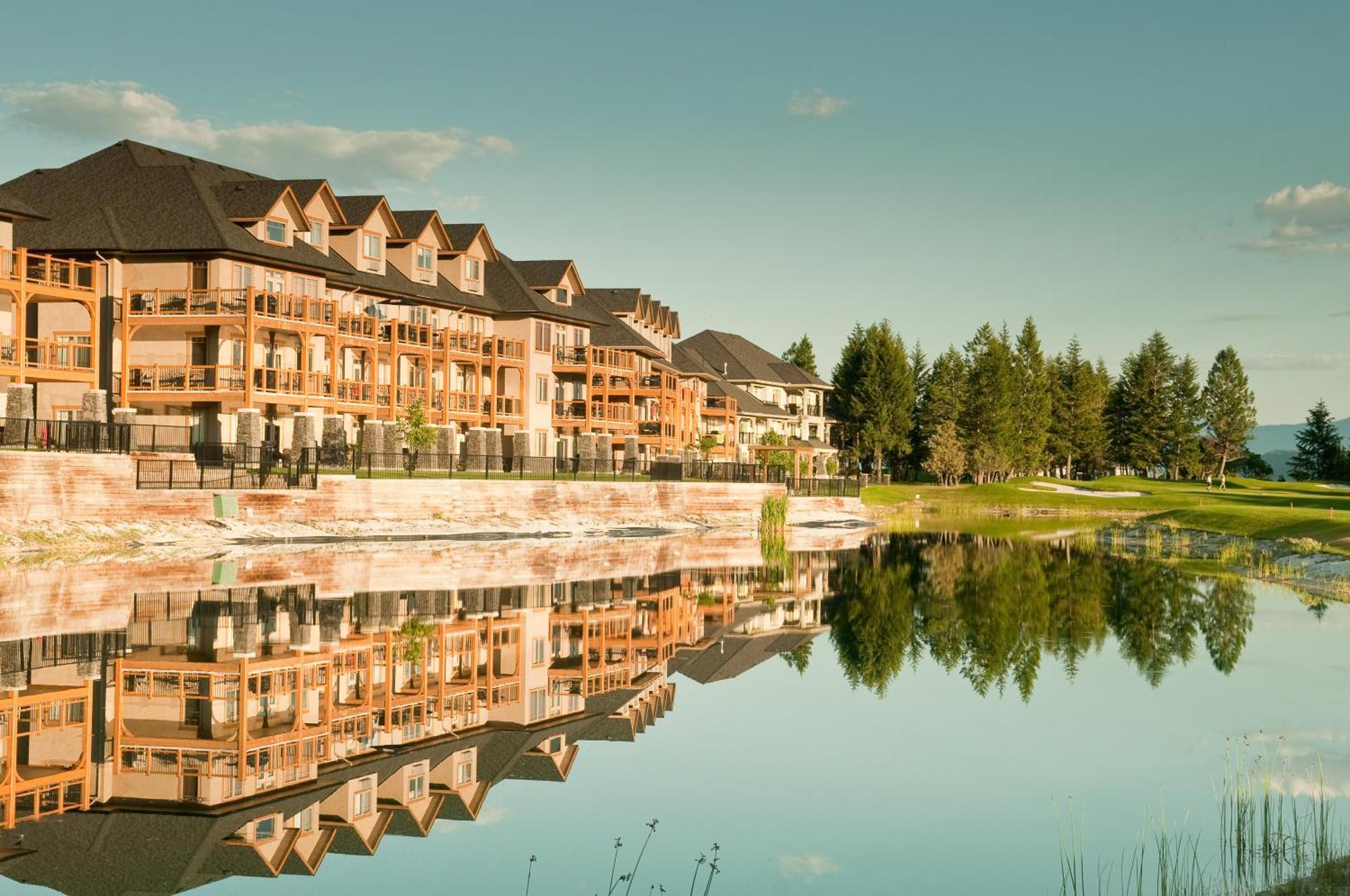 Bighorn Meadows Resort Radium Hot Springs Ngoại thất bức ảnh