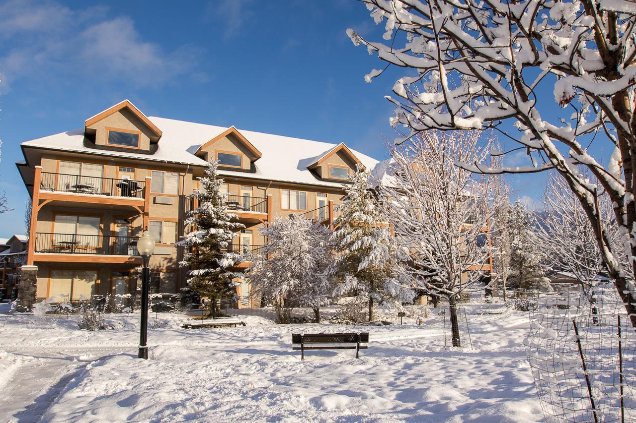 Bighorn Meadows Resort Radium Hot Springs Ngoại thất bức ảnh